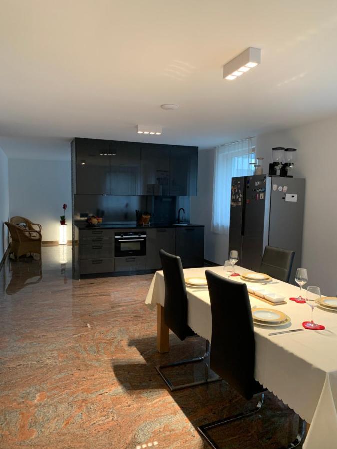 Mosaikhaus Smart Home Würselen Exteriér fotografie