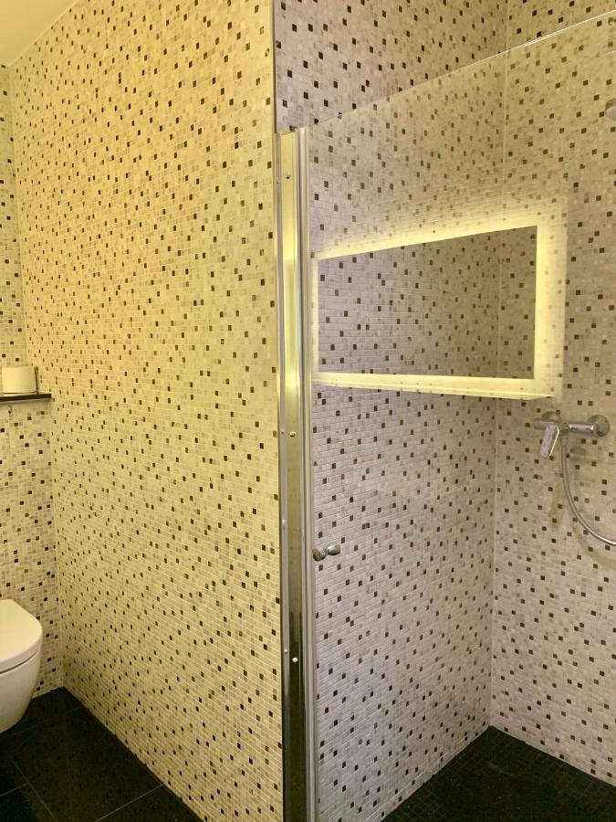 Mosaikhaus Smart Home Würselen Exteriér fotografie